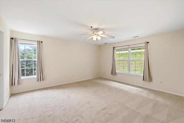 Property listing MLS 4050316 photo 12