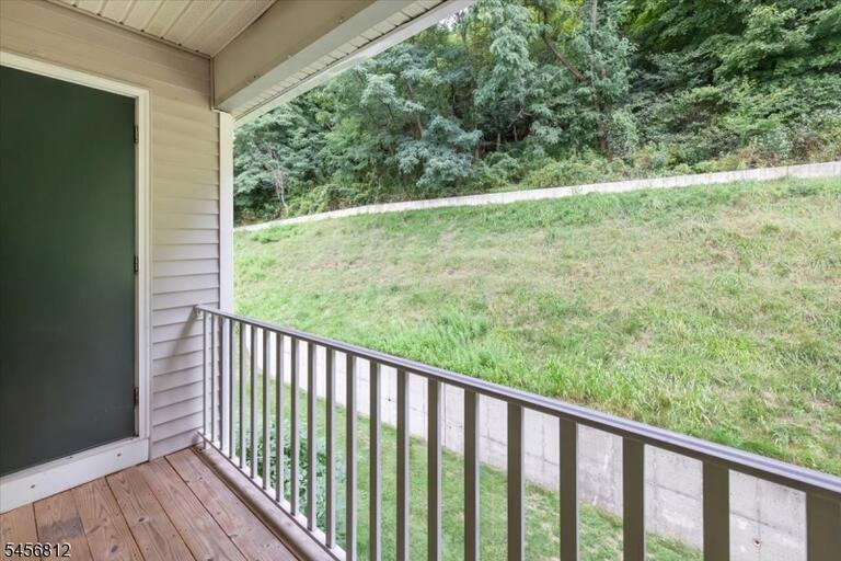 Property listing MLS 4050316 photo 23