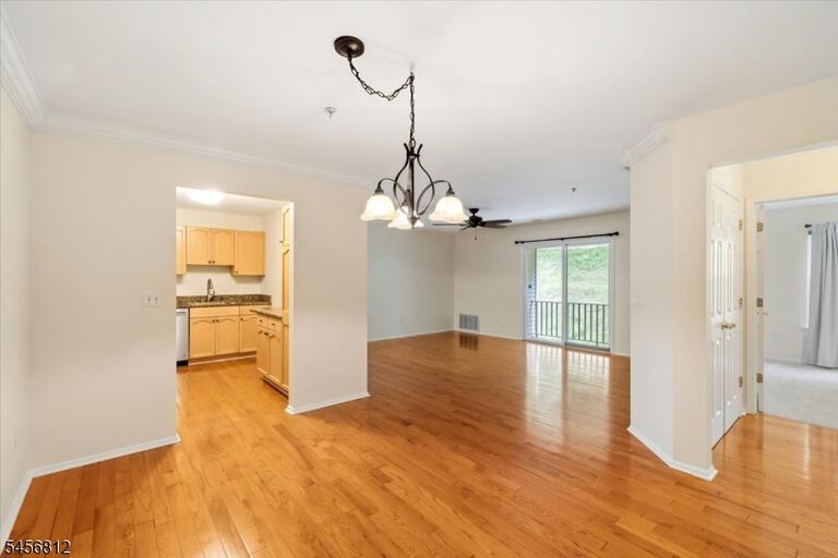 Property listing MLS 4050316 photo 4