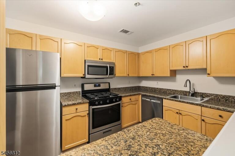 Property listing MLS 4050316 photo 9