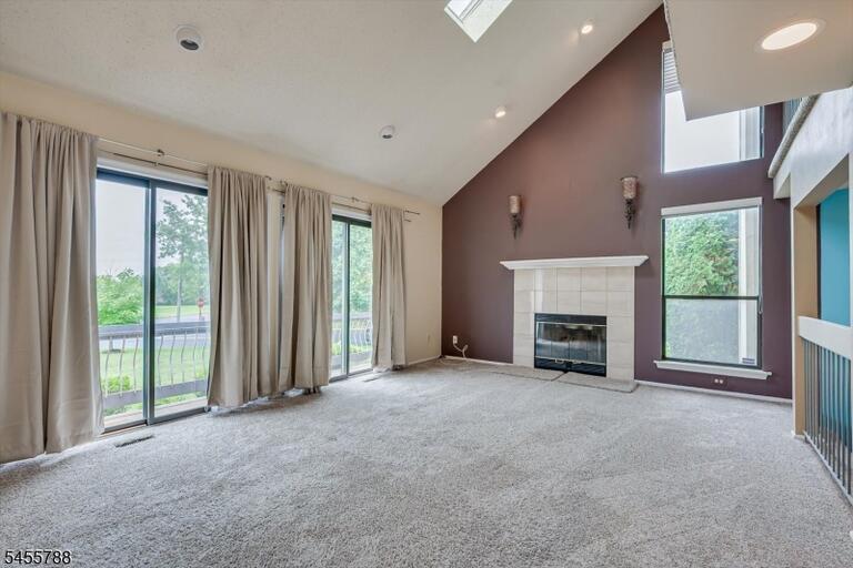 Property listing MLS 4050320 photo 6
