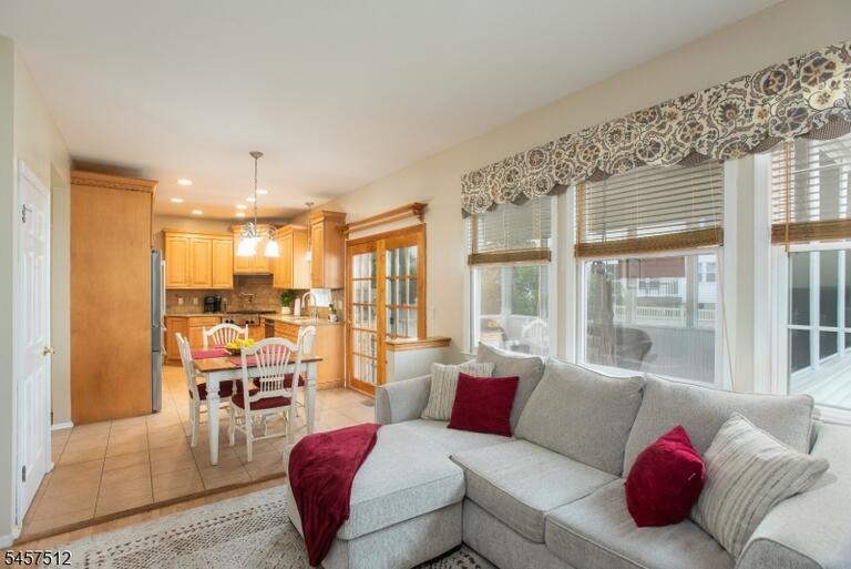 Property listing MLS 4050322 photo 12
