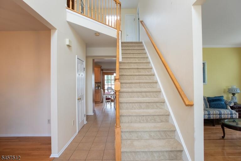 Property listing MLS 4050322 photo 2