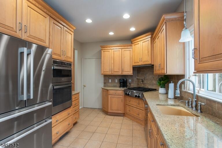Property listing MLS 4050322 photo 8