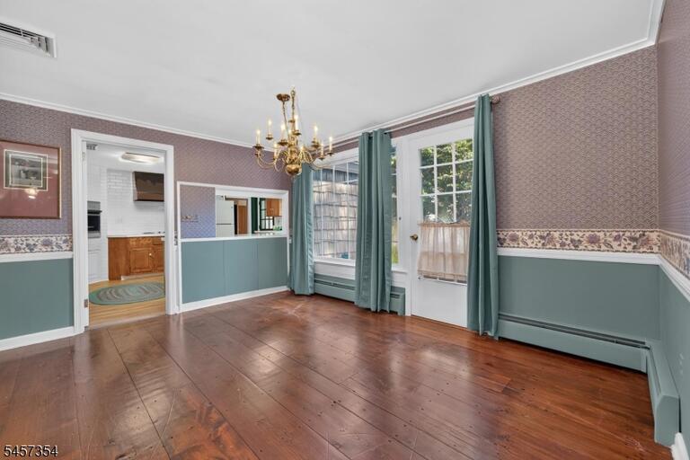Property listing MLS 4050325 photo 35