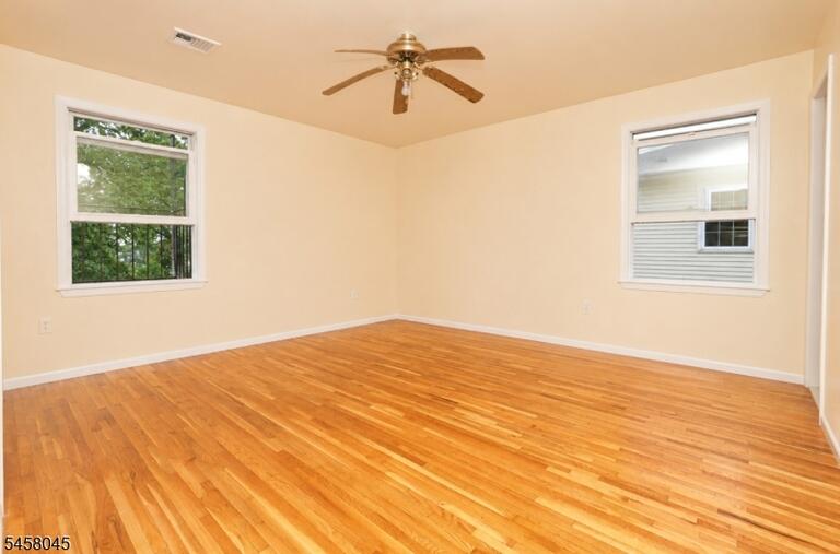 Property listing MLS 4050330 photo 7