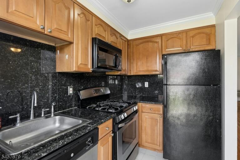 Property listing MLS 4050351 photo 13