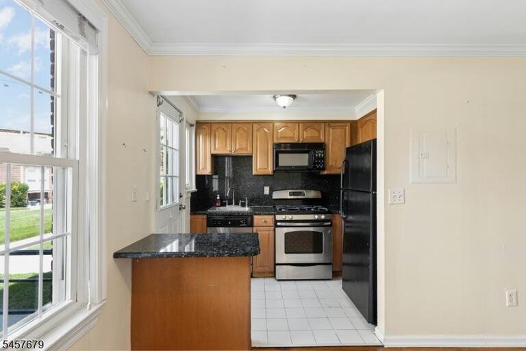 Property listing MLS 4050351 photo 16