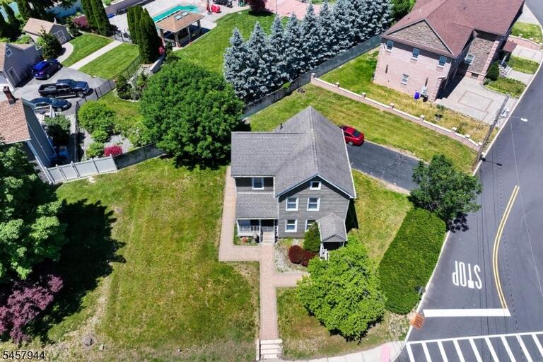 Property listing MLS 4050360 photo 22