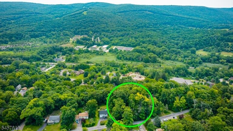 Property listing MLS 4050388 photo 2