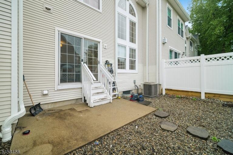 Property listing MLS 4050409 photo 20