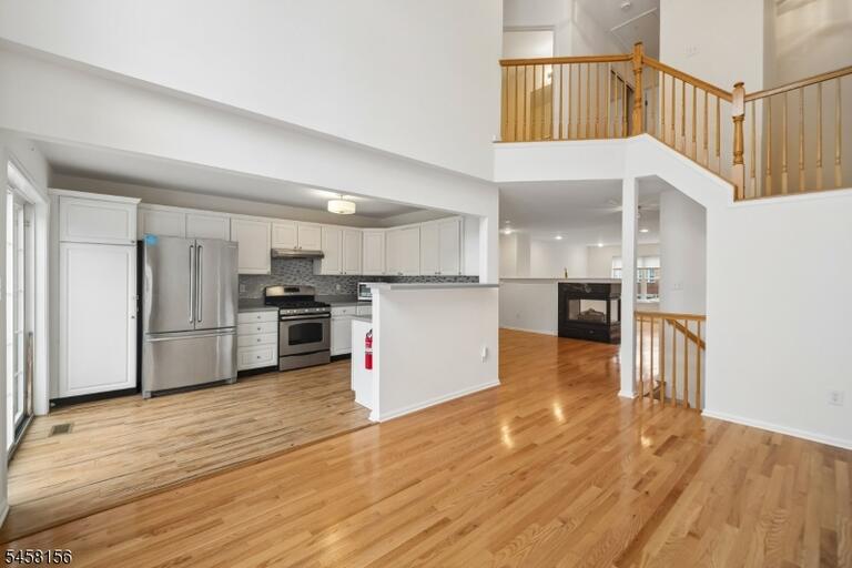 Property listing MLS 4050409 photo 29