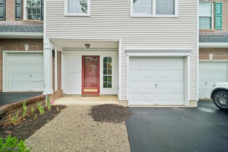 Property listing MLS 4050409 photo 3