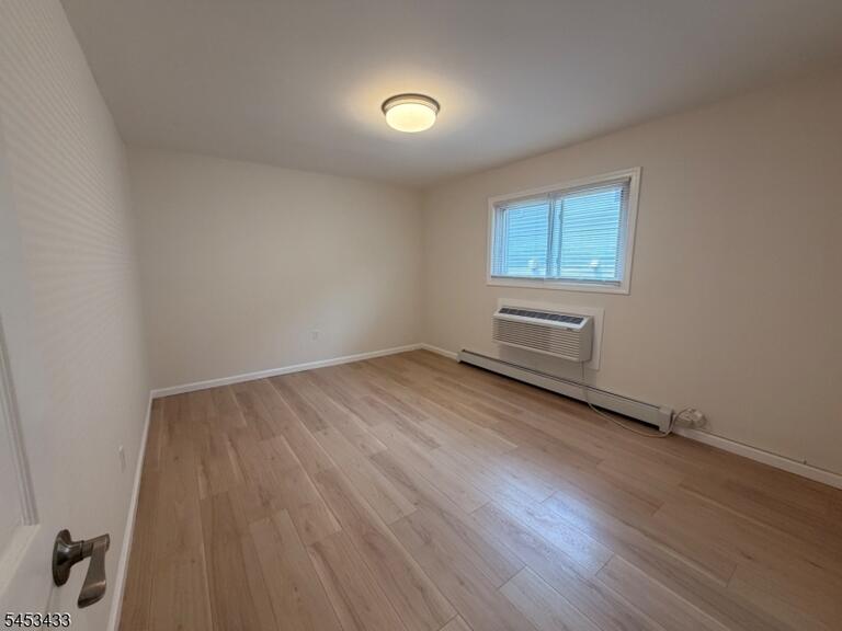 Property listing MLS 4050416 photo 5