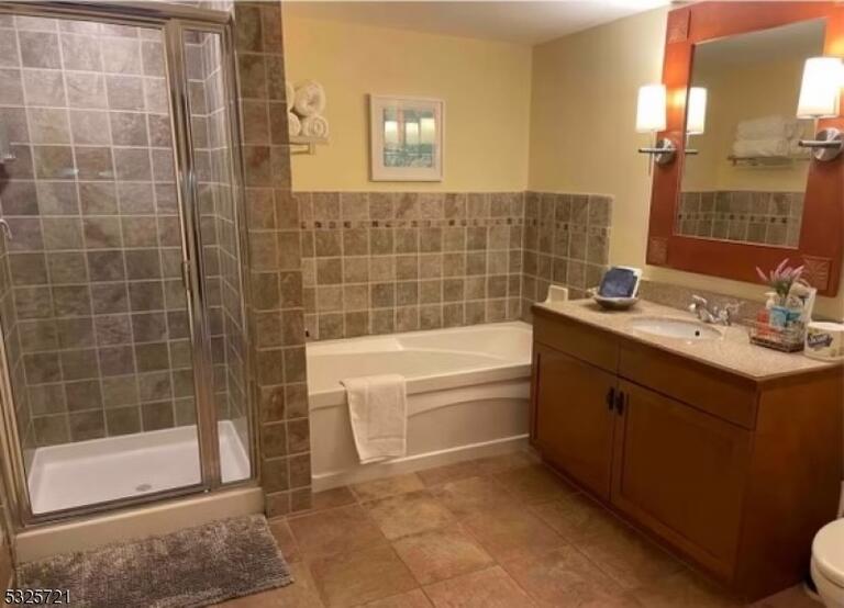 Property listing MLS 4050441 photo 29