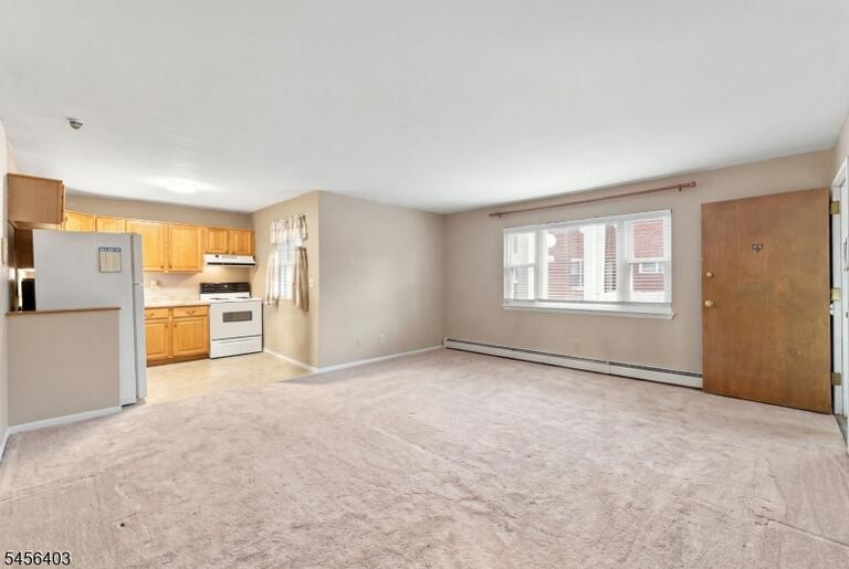 Property listing MLS 4050445 photo 4